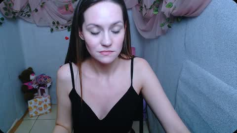 Lina online show from 12.17.24