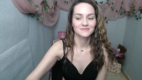 Lina online show from 12.24.24