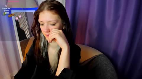 Snapshot of lina_vi chatting on 03.11.25 Lina online show from 03.11.25