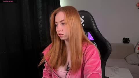 Snapshot of lina_witch chatting on 09.27.25 lina online show from 09.27.25