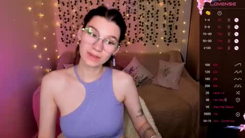 Lina online show from 11.17.25