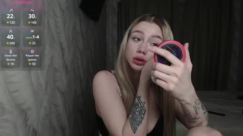 linacute52 online show from 02.13.25