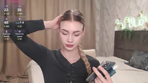 linacute52 online show from 02.26.25