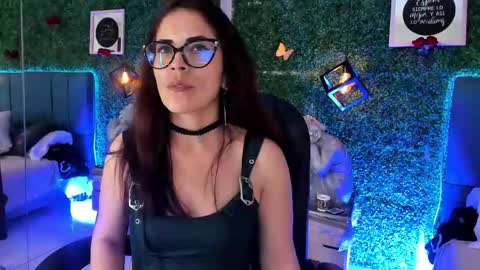 Lina  online show from 04.30.26
