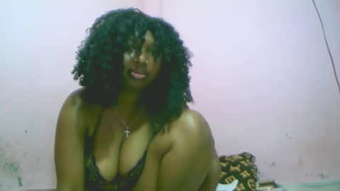 linah1123 online show from 10.24.25