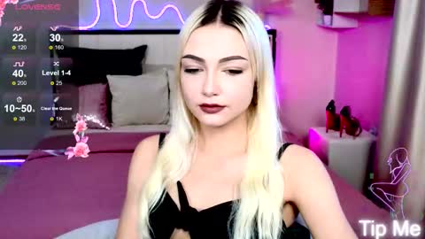Snapshot of linalirian chatting on 09.09.25 I am Lina online show from 09.09.25