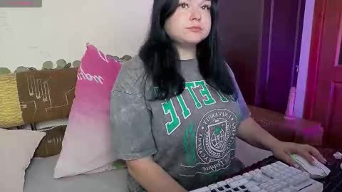 Snapshot of linasexy777 chatting on 09.21.25 Lina online show from 09.21.25