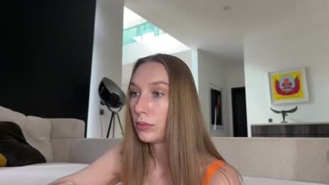 Snapshot of linaspicee chatting on 02.14.26 Lina online show from 02.14.26