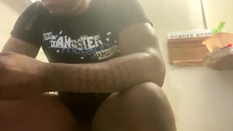 Snapshot of lincolnlongdick chatting on 12.19.24 Richie Rich online show from 12.19.24