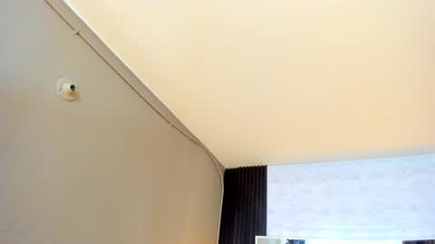 Snapshot of linda4petite chatting on 12.01.25 Linda online show from 12.01.25