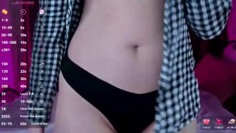 Snapshot of linda__bryant chatting on 12.07.24 Linda GMT2 Mon Tu Fri Sa Su 0300am-1000 am online show from 12.07.24