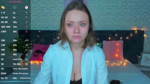 Snapshot of linda__bryant chatting on 02.03.25 Linda GMT2 Mon Tu Fri Sa Su 0300am-1000 am online show from 02.03.25