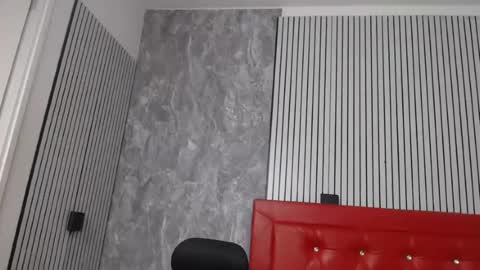 Snapshot of linda__mature chatting on 06.15.26 Linda online show from 06.15.26