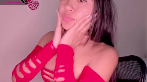 Snapshot of linda_alana chatting on 01.29.25 Alana online show from 01.29.25