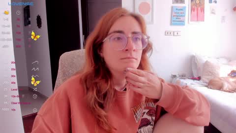 Giggles  online show from 01.08.25