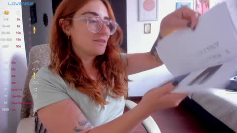 Giggles  online show from 01.16.25