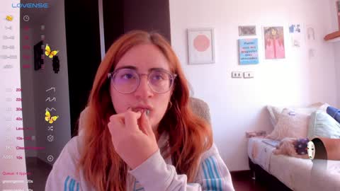 Giggles  online show from 01.21.25