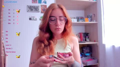 Giggles  online show from 02.28.25