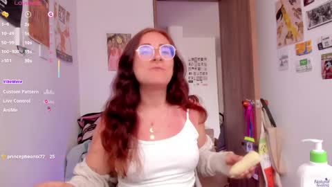 Giggles  online show from 04.10.26