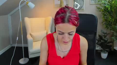 Snapshot of linda_jonys chatting on 07.29.26 Linda online show from 07.29.26