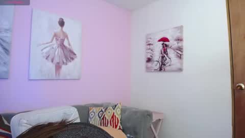 Maria Paula online show from 02.12.25