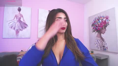 Maria Paula online show from 10.12.25