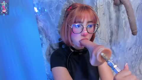 linda_sofi__ online show from 10.30.25