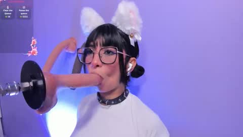 linda_sofi__ online show from 02.17.26