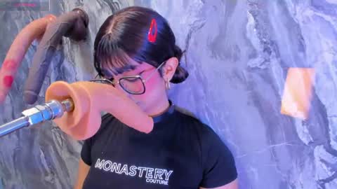 linda_sofi__ online show from 06.18.26