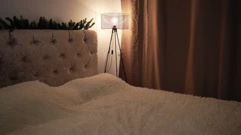 Snapshot of linda_warners chatting on 02.10.25 Call me Linda online show from 02.10.25