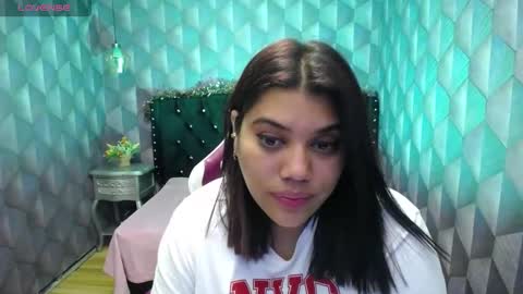 Snapshot of lindabreexlove chatting on 01.04.25    online show from 01.04.25