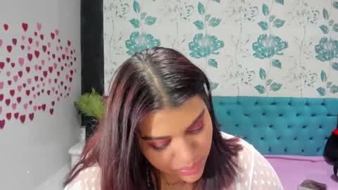 Snapshot of lindabreexlove chatting on 01.21.25    online show from 01.21.25