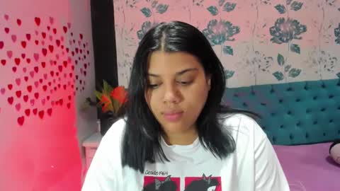 Snapshot of lindabreexlove chatting on 02.02.25    online show from 02.02.25