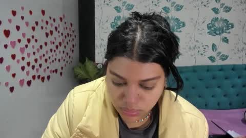 Snapshot of lindabreexlove chatting on 02.15.25    online show from 02.15.25