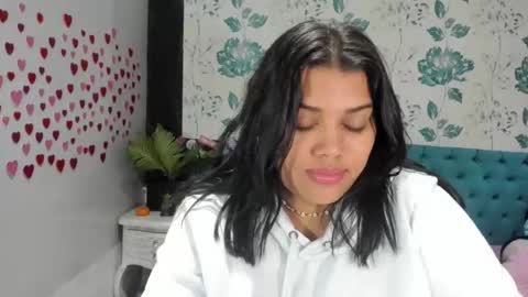 Snapshot of lindabreexlove chatting on 02.17.25    online show from 02.17.25