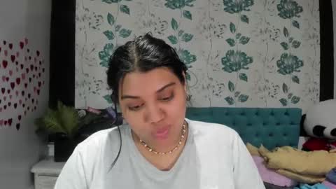 Snapshot of lindabreexlove chatting on 02.20.25    online show from 02.20.25