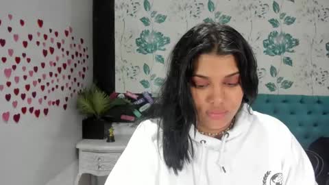 Snapshot of lindabreexlove chatting on 02.21.25    online show from 02.21.25