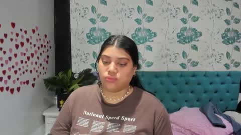 Snapshot of lindabreexlove chatting on 02.25.25    online show from 02.25.25