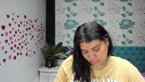 Snapshot of lindabreexlove chatting on 03.01.25    online show from 03.01.25