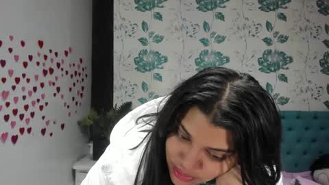 Snapshot of lindabreexlove chatting on 03.08.25    online show from 03.08.25