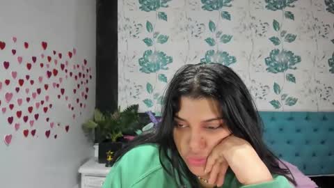 Snapshot of lindabreexlove chatting on 03.11.25    online show from 03.11.25