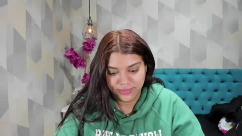 Snapshot of lindabreexlove chatting on 09.22.25    online show from 09.22.25