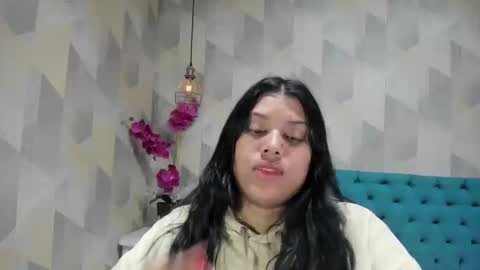 Snapshot of lindabreexlove chatting on 09.30.25    online show from 09.30.25