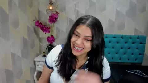 Snapshot of lindabreexlove chatting on 10.25.25    online show from 10.25.25
