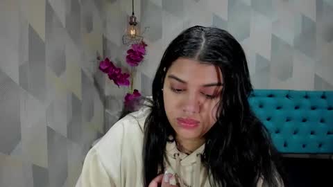 Snapshot of lindabreexlove chatting on 10.28.25 online show from 10.28.25