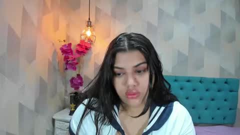 Snapshot of lindabreexlove chatting on 11.15.25 online show from 11.15.25