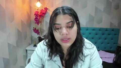 Snapshot of lindabreexlove chatting on 02.15.26 online show from 02.15.26