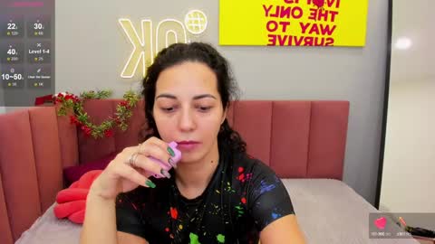 Snapshot of lindainsatiable chatting on 01.05.25 Linda online show from 01.05.25