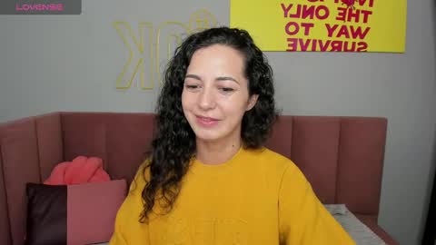 Snapshot of lindainsatiable chatting on 03.06.25 Linda online show from 03.06.25