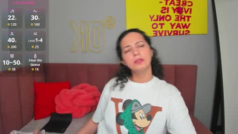 Snapshot of lindainsatiable chatting on 11.13.25 Linda online show from 11.13.25